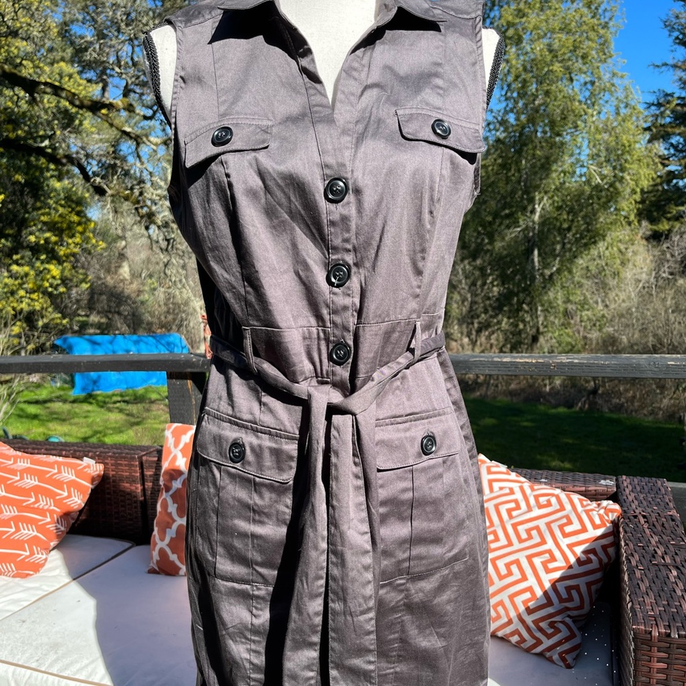 H&M sleeveless dress.